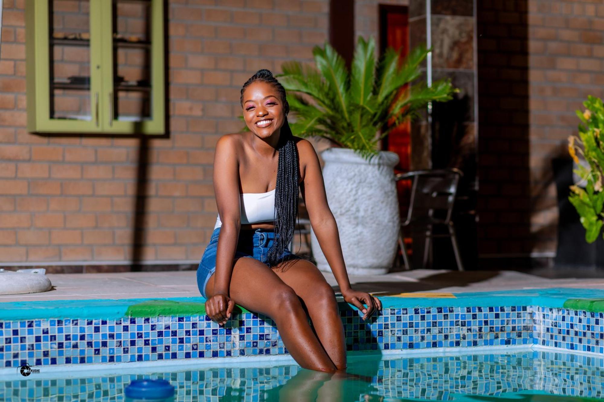 Road House Guest House Omuthiya Exterior foto